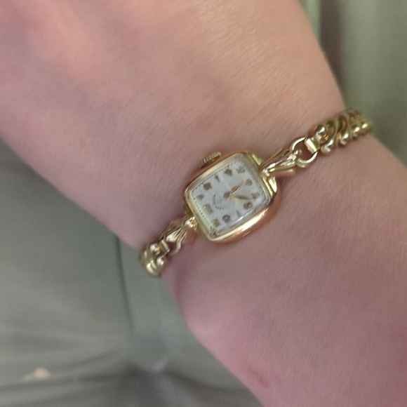 Vintage Lady Elgin wrist watch - Picture 3 of 7